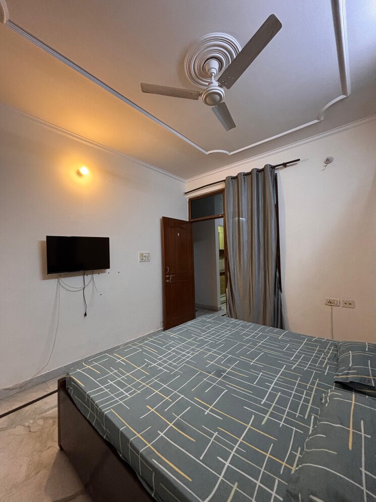 Bedroom, dlf phase iv 1 Bedroom 600 Sq.Ft. Builder Floor In Dlf Phase iv Gurgaon 8989287