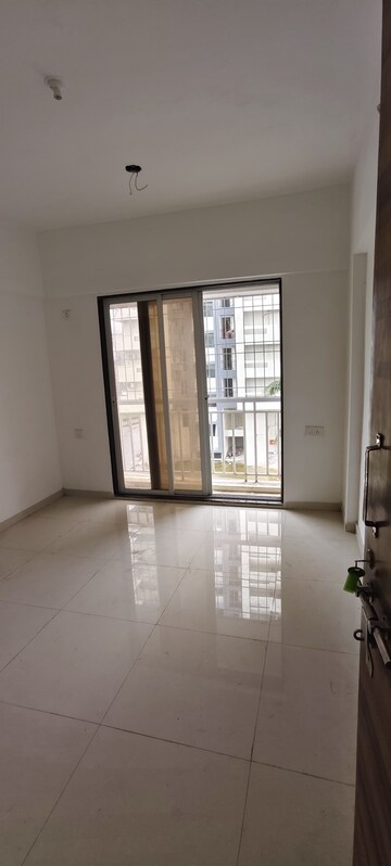 1 BHK Apartment For Rent in Shree Vaishnavi Heights, Owale