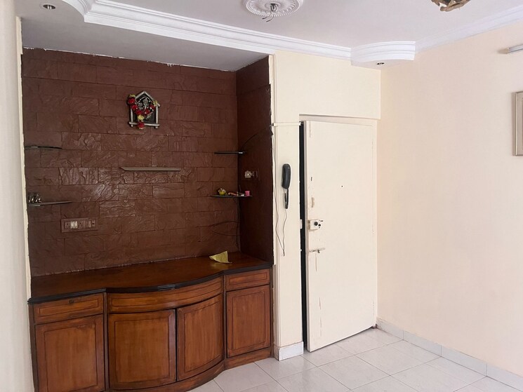 Room, santacruz east 1 Bedroom 560 Sq.Ft. Builder Floor In Santacruz East Mumbai 8989295