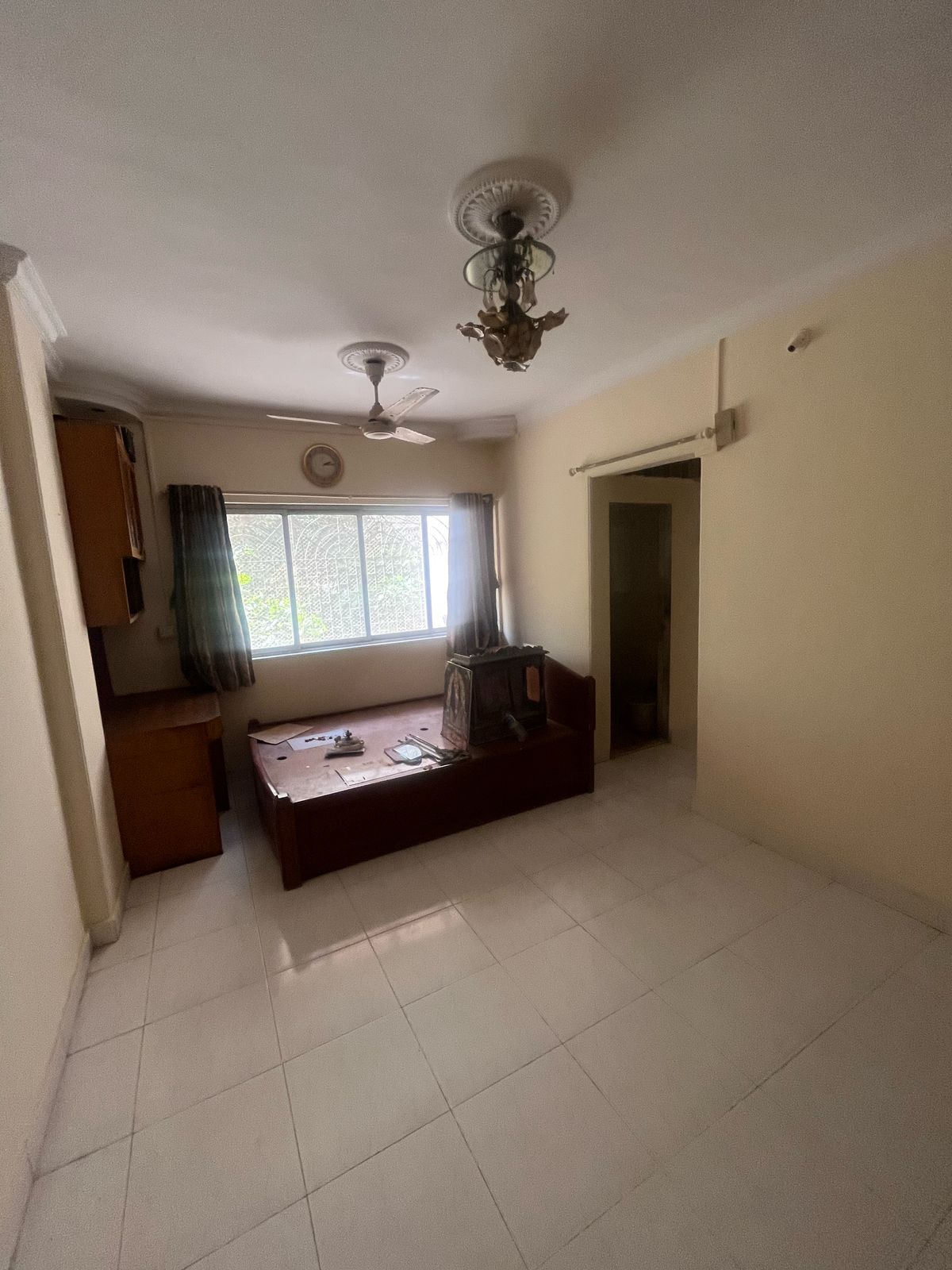 1 BHK Builder Floor For Sale in Santacruz East