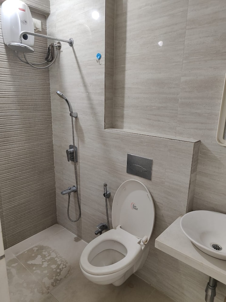 Bathroom, vihang-vermont 2 Bedroom 650 Sq.Ft. Apartment In Ghodbunder Road Thane 8989363