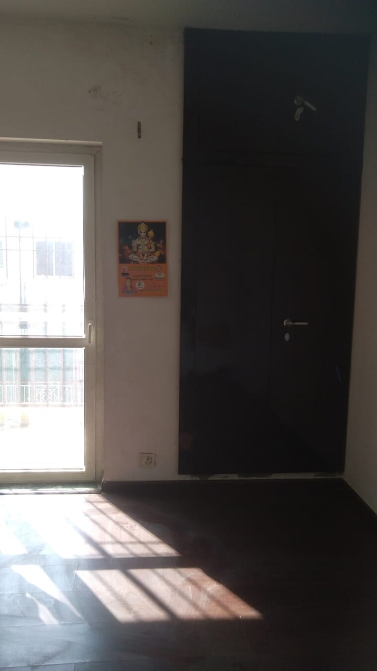 Room, bptp-park-elite-floors 4 Bedroom 300 Sq.Yd. Independent House In Sector 85 Faridabad 8989368