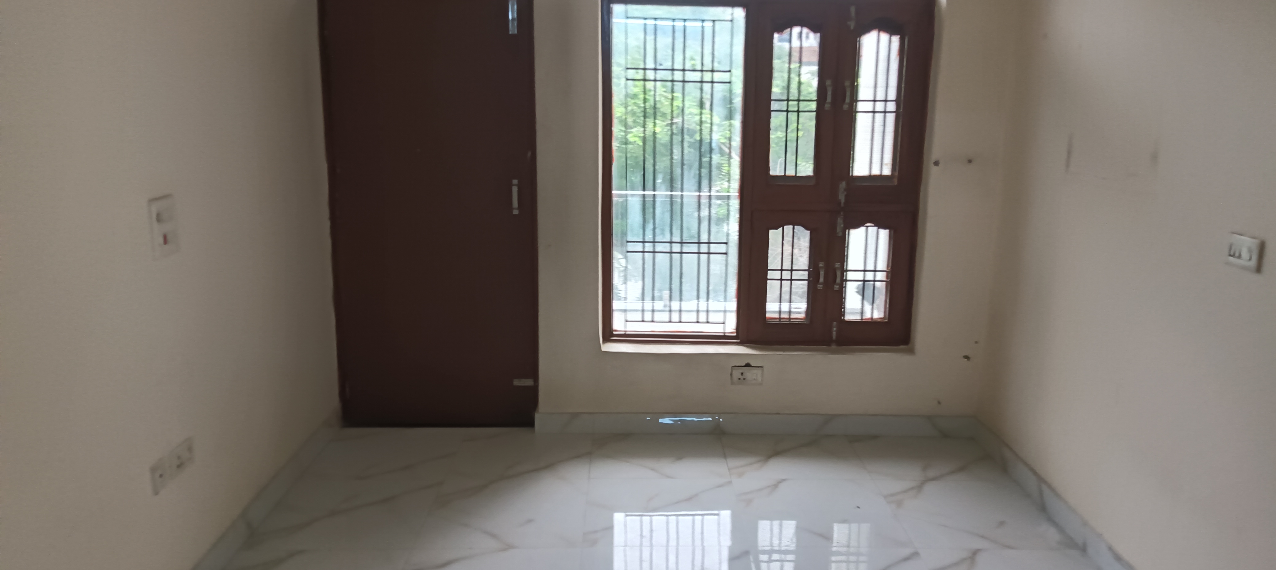 2 BHK Builder Floor For Rent in Sector 21D
