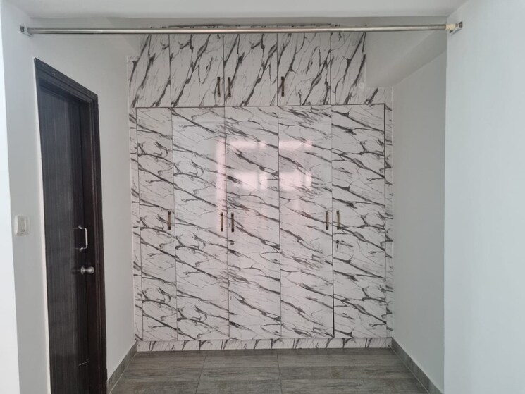 Room, pacific-hills 3.5 Bedroom 2000 Sq.Ft. Apartment In Kishanpur Dehradun 8989376