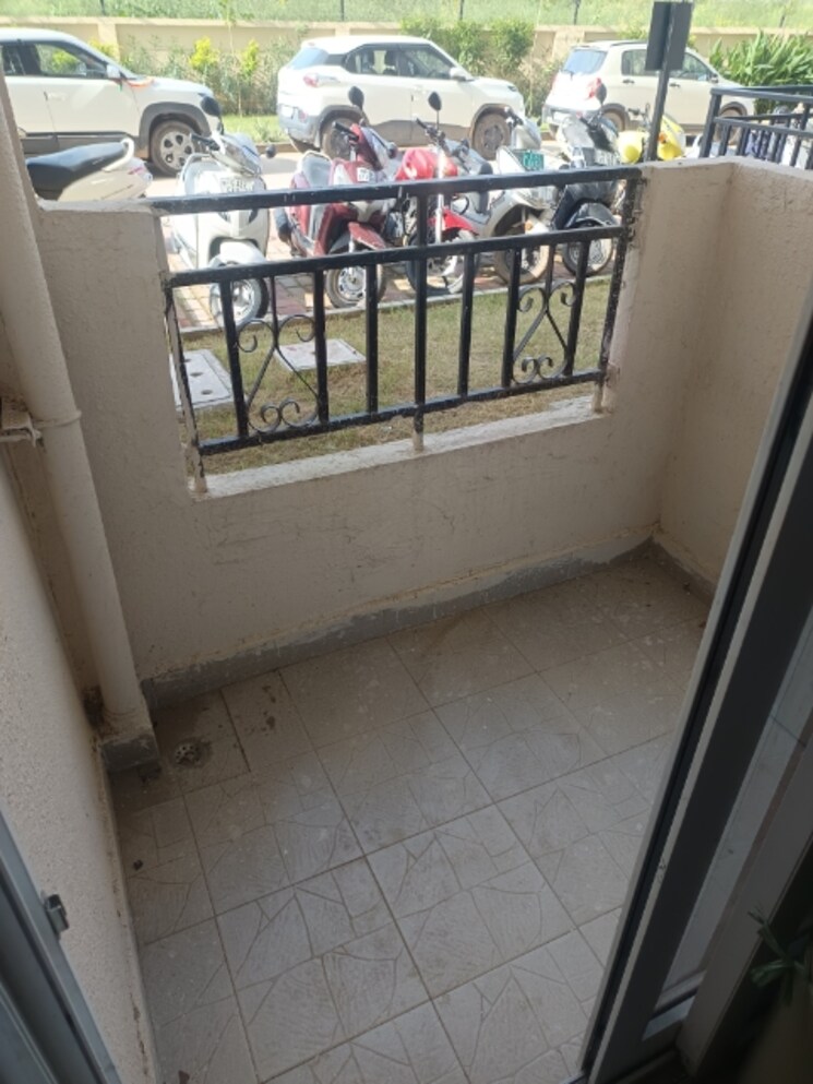 Balcony, signature-global-proxima 2 Bedroom 674 Sq.Ft. Apartment In Sector 89 Gurgaon 8989459