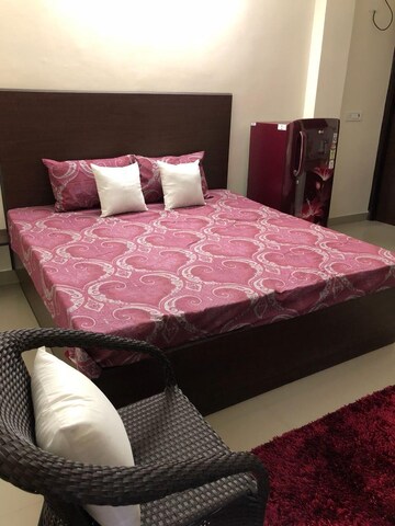 1 RK Builder Floor For Rent in Dlf City Phase 3
