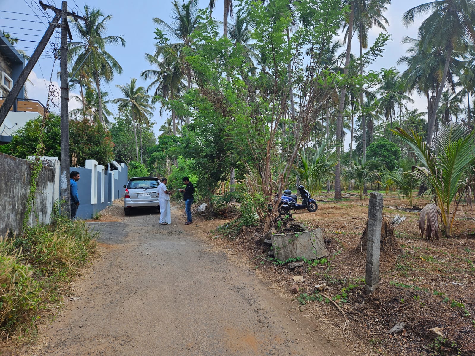 Plot For Sale in Mannuthy