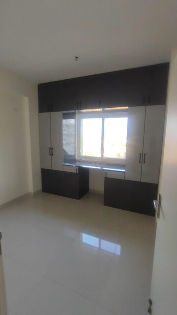 Room in 2 BHK Apartment at Salarpuria Sattva Park Cubix, Devanahalli – for Rent