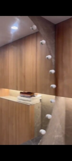 Furnished Amenities in 3 BHK Apartment at The Park Residency Andheri, Andheri West – for Sale