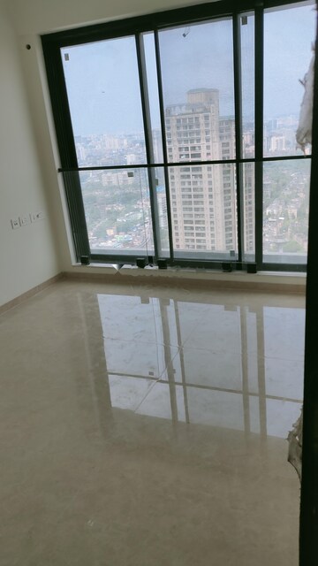 Room in 2 BHK Apartment at Dosti Eastern Bay, Wadala – for Rent