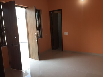 Room in 1.5 BHK Independent House at Bangla Bazar – for Rent