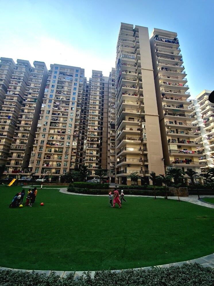 Exterior View, windsor-paradise-2 Commercial Shop 263 Sq.Ft. In Raj Nagar Extension Ghaziabad 8989626