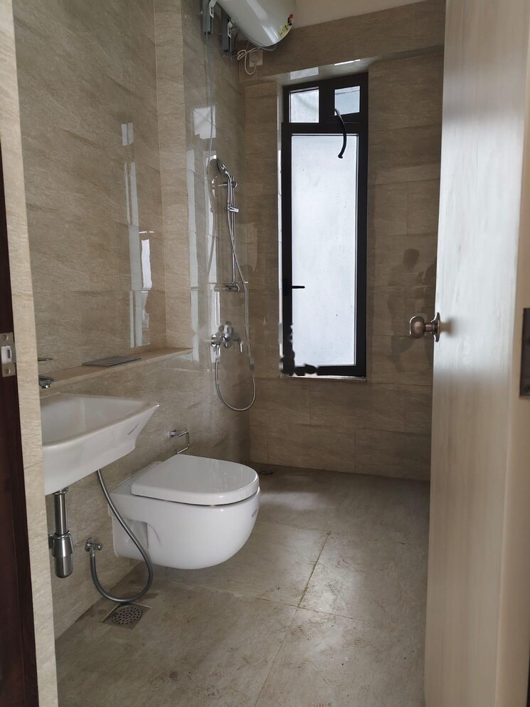 Bathroom, adani-ten-bkc 2 Bedroom 882 Sq.Ft. Apartment In Bandra East Mumbai 8989637