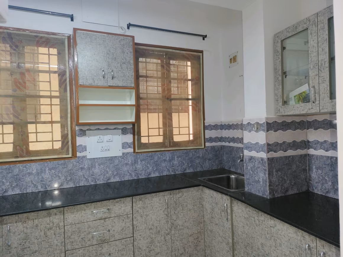 2 BHK Apartment For Rent in Rustam Bagh View Apartments