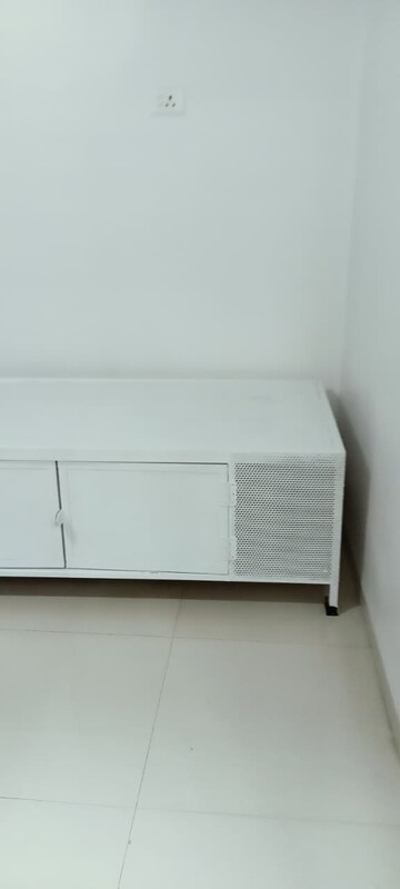 Furnished Amenities in 2 BHK Apartment at Wadarvadi – for Rent