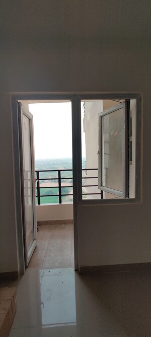 Room in 3 BHK Apartment at Mehak Jeevan, Raj Nagar Extension – for Sale