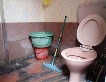 Bathroom in 2 BHK Builder Floor at Mayur Vihar Phase Iii – for Rent