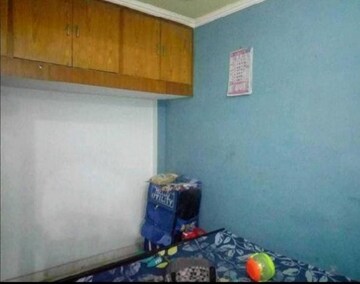 Room in 2 BHK Builder Floor at Mayur Vihar Phase Iii – for Rent