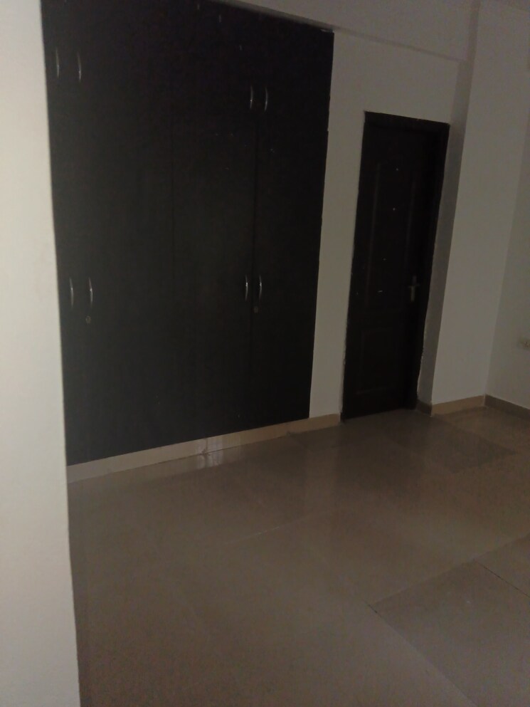 Room, futec-gateway 4 Bedroom 2525 Sq.Ft. Apartment In Sector 75 Noida 8989885