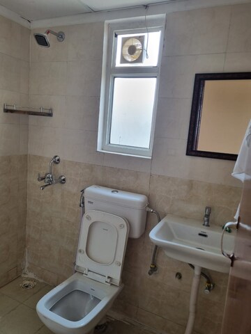 2 BHK Builder Floor For Rent in Ace Palm Floors, Sector 89