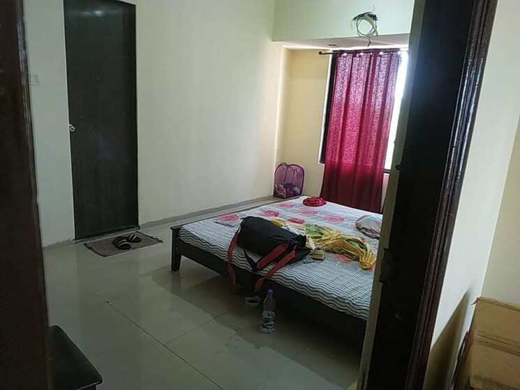 Bedroom, vikhroli west Pg For Girls In Vikhroli West 8989888