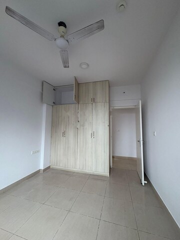 Room in 3 BHK Apartment at Puravankara Elita Promenade, Jp Nagar – for Rent