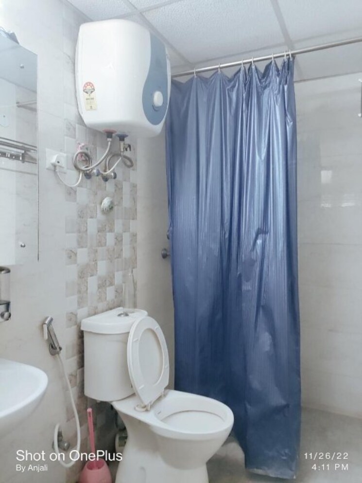 Bathroom, samridhi-grand-avenue 2.5 Bedroom 1100 Sq.Ft. Apartment In Tech Zone 4 Greater Noida Greater Noida 8989981