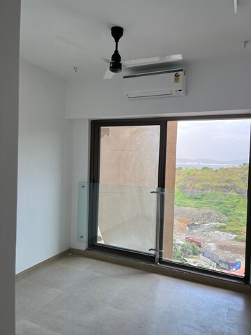 Room in 2 BHK Apartment at Kanakia Silicon Valley, Powai – for Sale