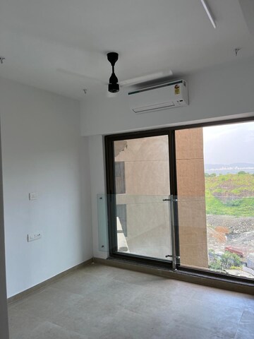 Room in 2 BHK Apartment at Kanakia Silicon Valley, Powai – for Sale
