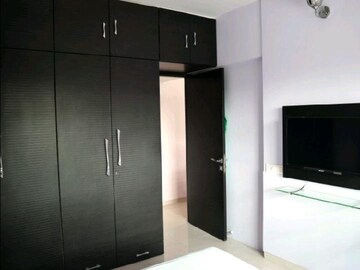 Room in 2 BHK Apartment at Omkar Raga, Chembur – for Rent