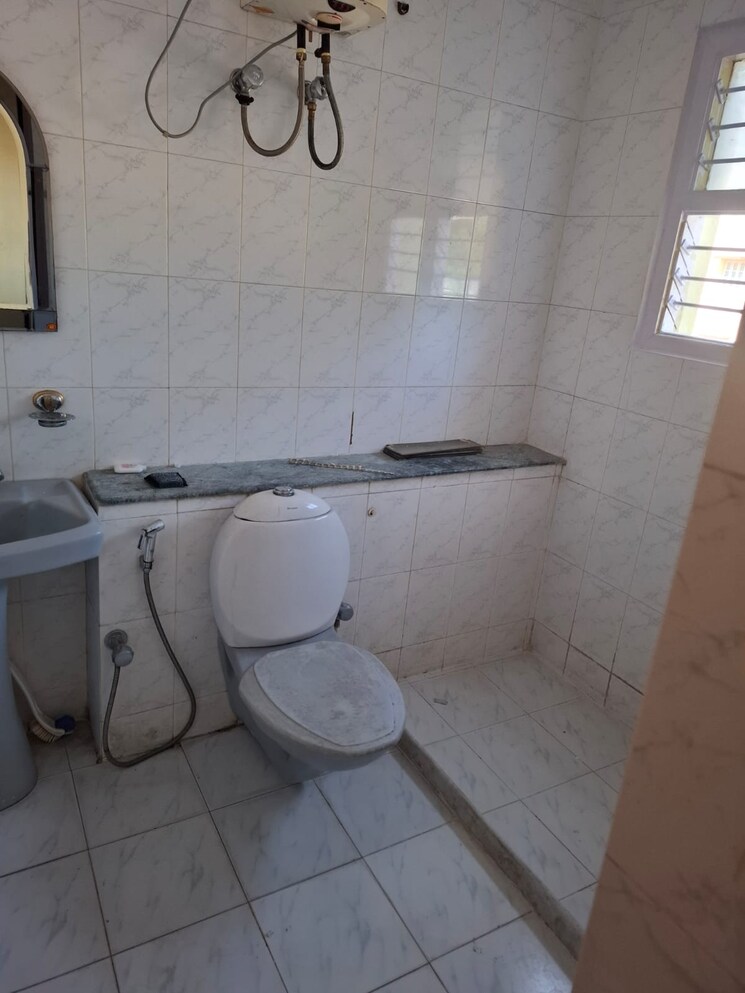 Bathroom, jp nagar phase 1 4 Bedroom 2788 Sq.Ft. Apartment In Jp Nagar Phase 1 Bangalore 8990081