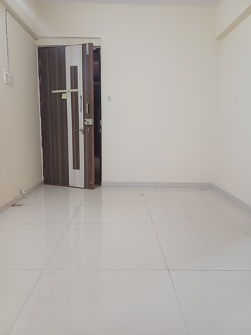 2 BHK Apartment For Rent in Yash Shruti Apartments, Ghansoli