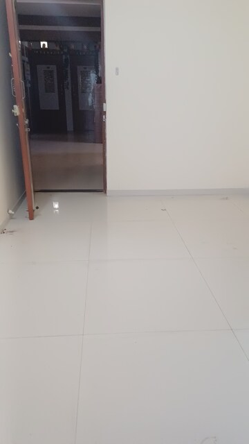 Furnished Amenities in 2 BHK Apartment at Yash Shruti Apartments, Ghansoli – for Rent