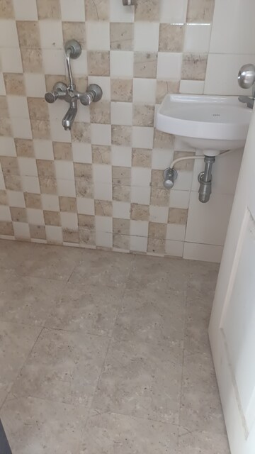 Bathroom in 2 BHK Apartment at Yash Shruti Apartments, Ghansoli – for Rent