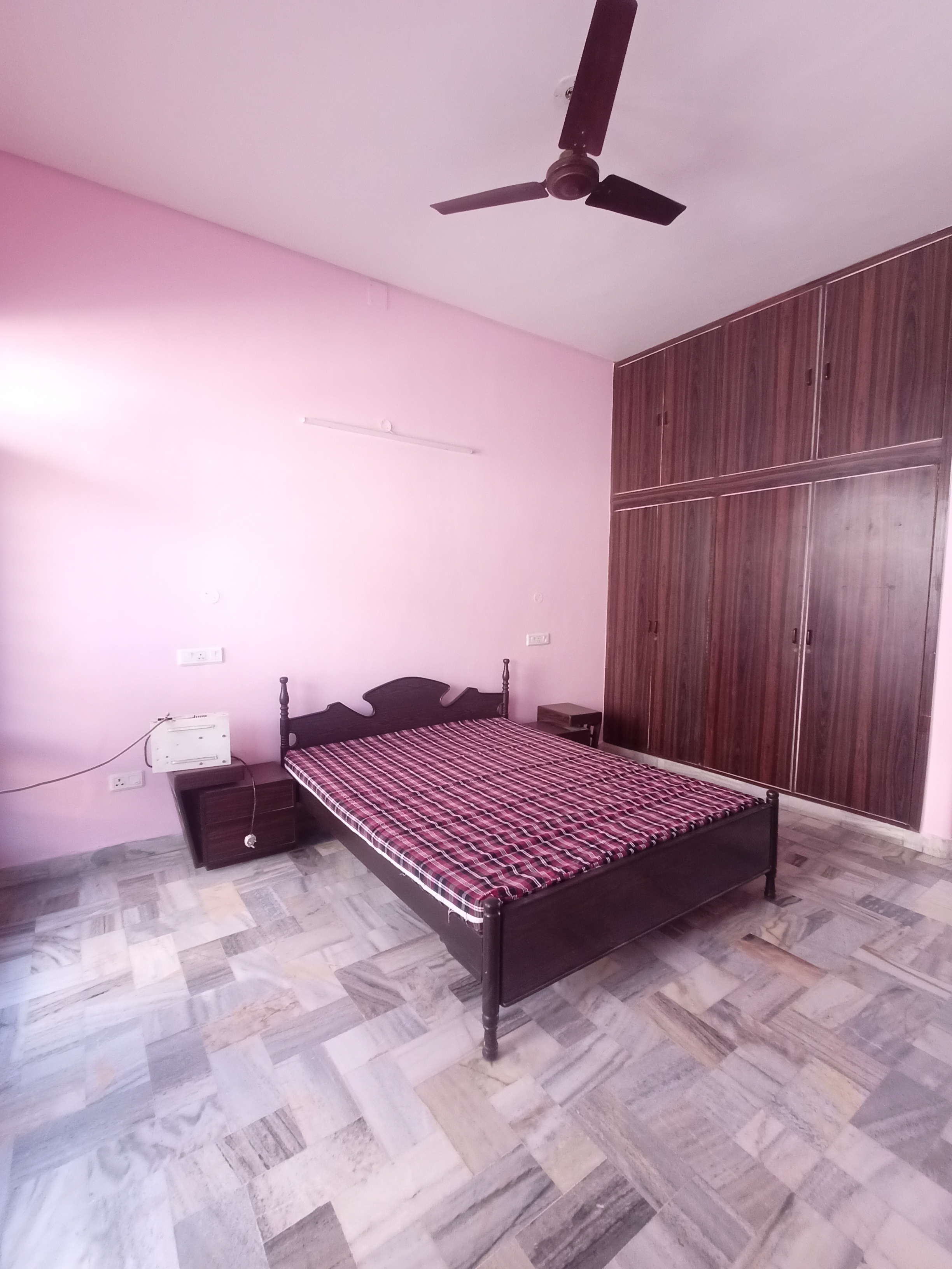 2 BHK Independent House For Rent in Sector 7
