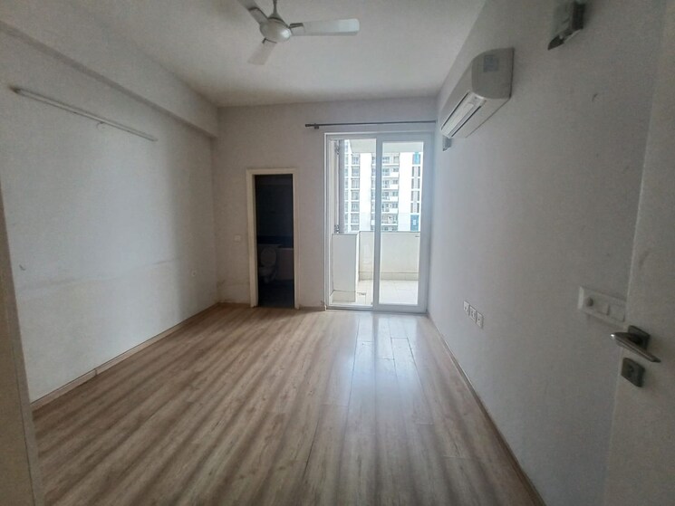 Room, dlf-the-ultima 4 Bedroom 2912 Sq.Ft. Apartment In Sector 81 Gurgaon 8990188