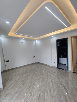 Room in 3 BHK Independent House at Gms Road – for Sale