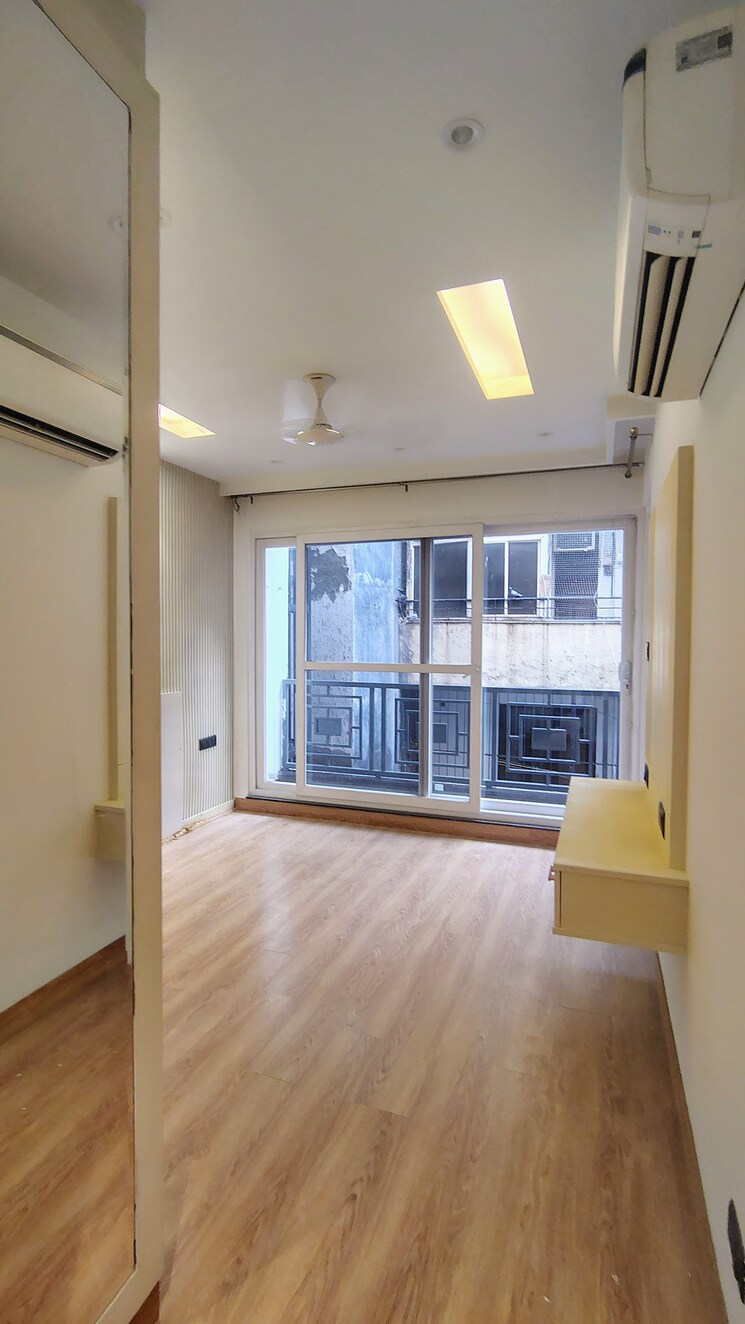 Room, dlf-atria 3.5 Bedroom 2200 Sq.Ft. Builder Floor In Dlf Phase ii Gurgaon 8990251