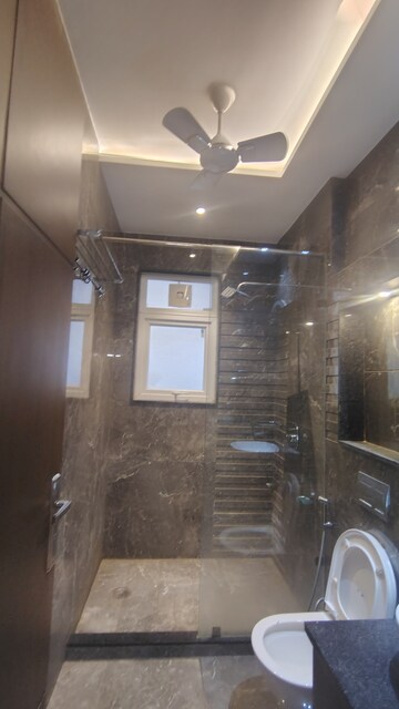 Living Room in 3.5 BHK Builder Floor at DLF Atria, Dlf Phase ii – for Rent
