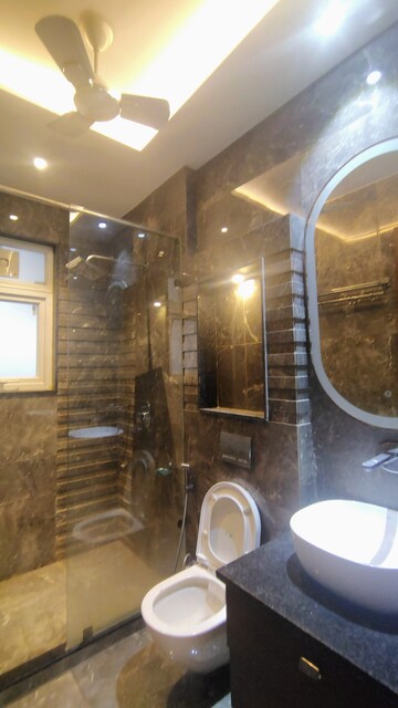 Furnished Amenities in 3.5 BHK Builder Floor at DLF Atria, Dlf Phase ii – for Rent