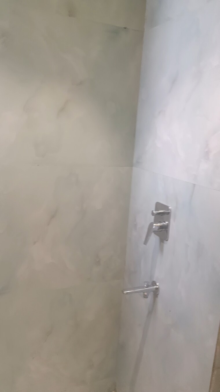 Bathroom, sector 84 4 Bedroom 325 Sq.Yd. Builder Floor In Sector 84 Faridabad 8990287