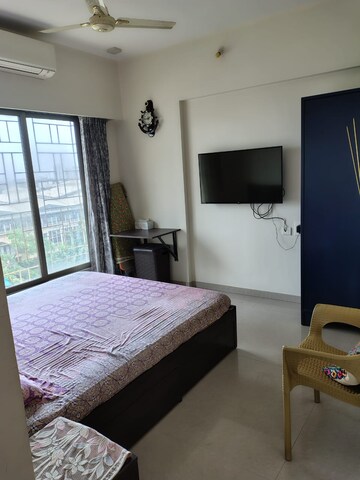 Bedroom in 2 BHK Apartment at Lashkaria Anurag CHS, Andheri West – for Rent