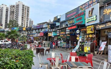 Shop For Sale in Sector 94