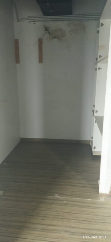 Room in  Office Space at Indraprasth Corporate, Prahlad Nagar – for Rent
