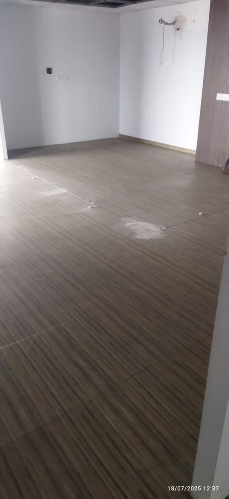 Room, indraprasth-corporate Commercial Office Space 2480 Sq.Ft. In Prahlad Nagar Ahmedabad 8990358