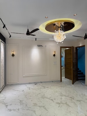 Building Lobby in 2 BHK Builder Floor at Gms Road – for Sale