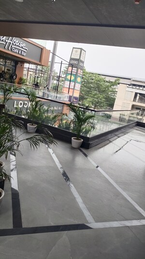 Balcony in  Shop at Delta I Greater Noida – for Sale