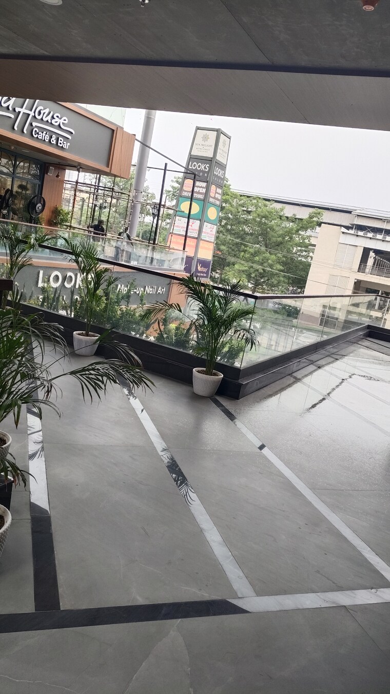 Balcony, delta i greater noida Commercial Shop 430 Sq.Ft. In Delta I Greater Noida Greater Noida 8990475