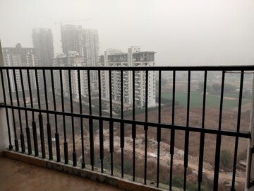 2 BHK Apartment For Rent in Mapsko Paradise, Sector 83