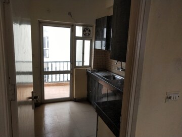 Room in 2 BHK Apartment at Mapsko Paradise, Sector 83 – for Rent